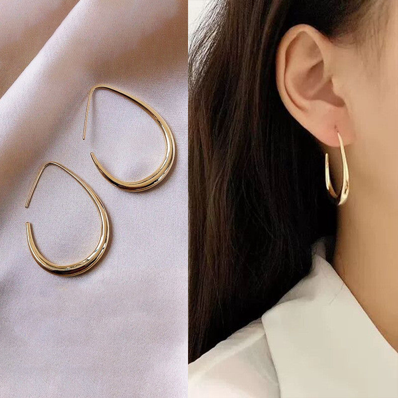 New European And American Retro Personality Geometric Earrings Female Simple Niche Design High-End Earrings Exaggerated Temperament Earrings