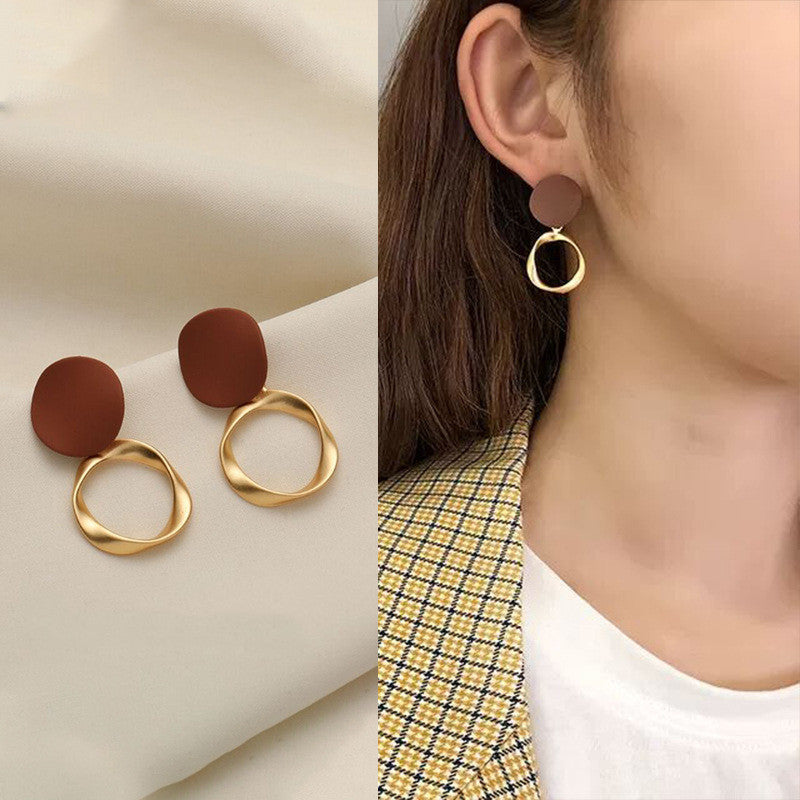 New European And American Retro Personality Geometric Earrings Female Simple Niche Design High-End Earrings Exaggerated Temperament Earrings