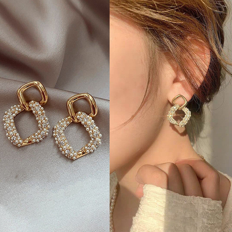 New European And American Retro Personality Geometric Earrings Female Simple Niche Design High-End Earrings Exaggerated Temperament Earrings