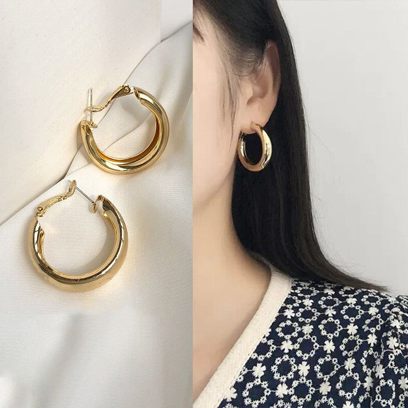 New European And American Retro Personality Geometric Earrings Female Simple Niche Design High-End Earrings Exaggerated Temperament Earrings